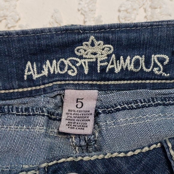 Almost Famous Distressed Woman's Jeans - Picture 4 of 4